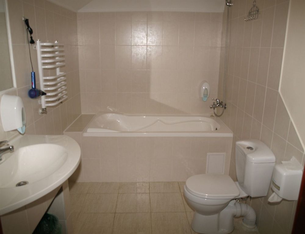 Malvy Hotel トラスコヴェッツ エクステリア 写真